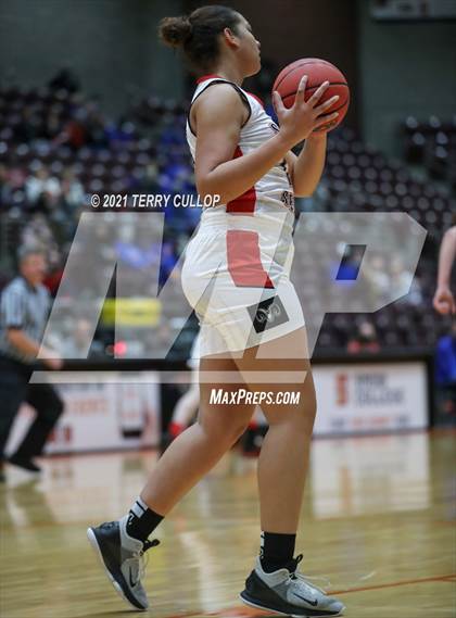 Thumbnail 1 in Richfield vs. South Sevier (UHSAA 3A Consolation Semifinal) photogallery.