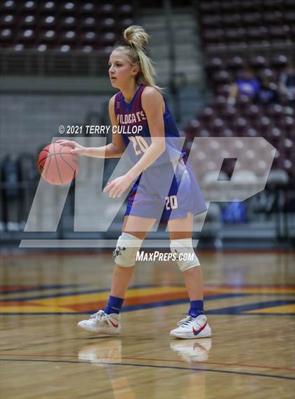 Thumbnail 3 in Richfield vs. South Sevier (UHSAA 3A Consolation Semifinal) photogallery.