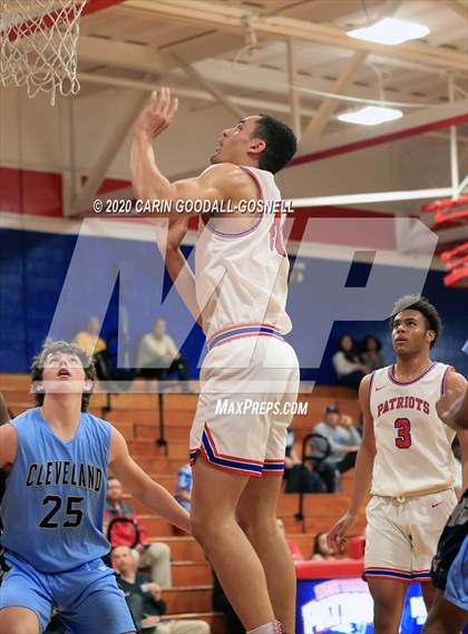 Thumbnail 1 in Cleveland @ West Carteret (NCHSAA 3A Round 1 Playoff) photogallery.