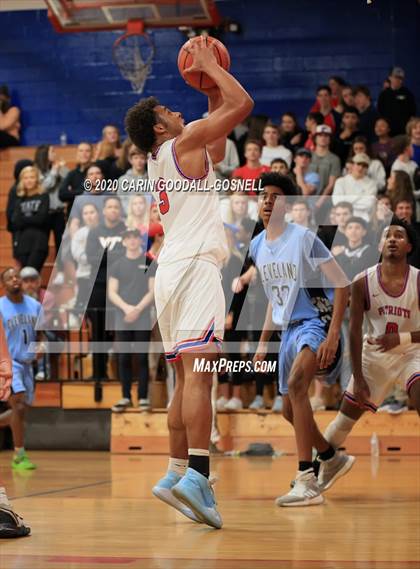 Thumbnail 1 in Cleveland @ West Carteret (NCHSAA 3A Round 1 Playoff) photogallery.