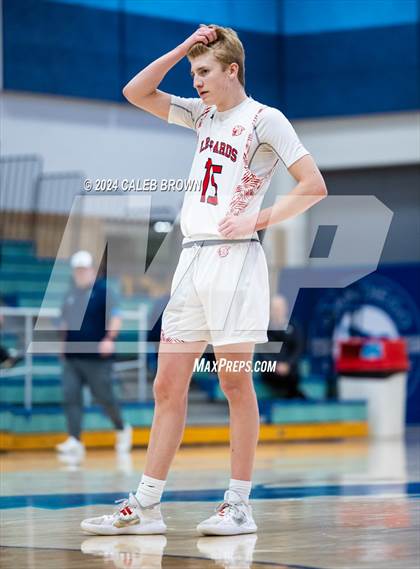 Thumbnail 2 in Timpanogos vs. East (Juan Diego's Eagle Holiday Shootout) photogallery.