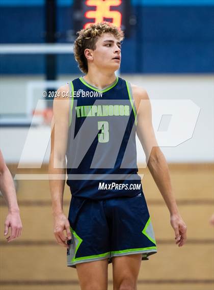 Thumbnail 2 in Timpanogos vs. East (Juan Diego's Eagle Holiday Shootout) photogallery.