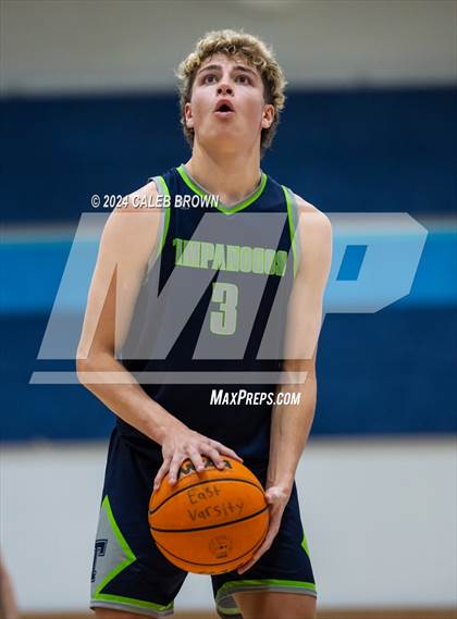 Thumbnail 2 in Timpanogos vs. East (Juan Diego's Eagle Holiday Shootout) photogallery.