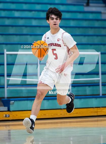 Thumbnail 2 in Timpanogos vs. East (Juan Diego's Eagle Holiday Shootout) photogallery.