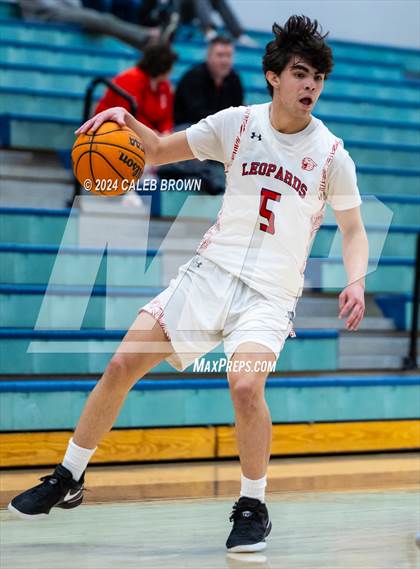Thumbnail 3 in Timpanogos vs. East (Juan Diego's Eagle Holiday Shootout) photogallery.