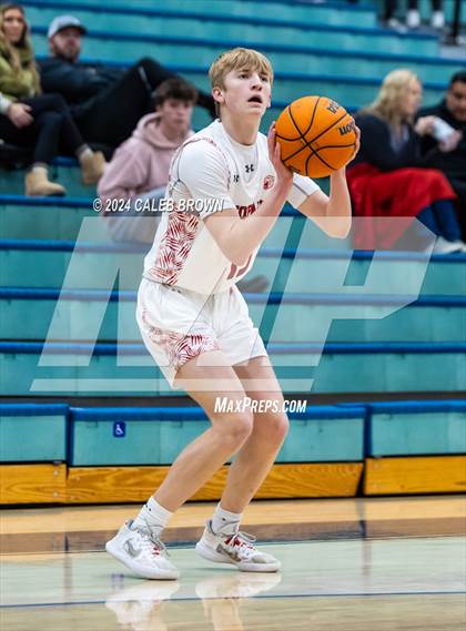 Thumbnail 3 in Timpanogos vs. East (Juan Diego's Eagle Holiday Shootout) photogallery.