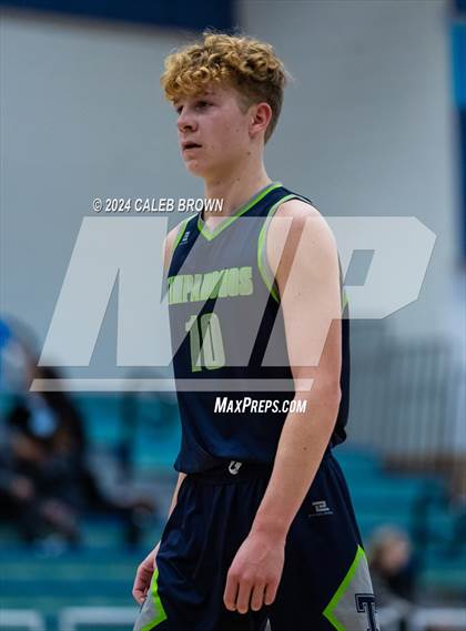 Thumbnail 2 in Timpanogos vs. East (Juan Diego's Eagle Holiday Shootout) photogallery.