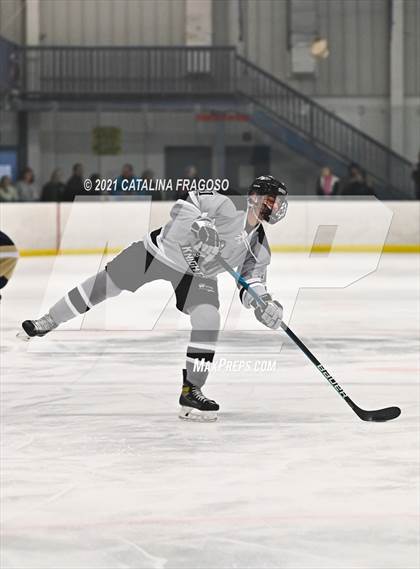 Thumbnail 1 in Indian Hills @ Wayne Knights photogallery.