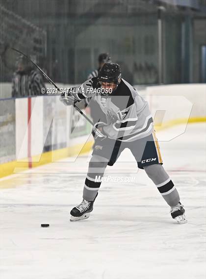 Thumbnail 3 in Indian Hills @ Wayne Knights photogallery.