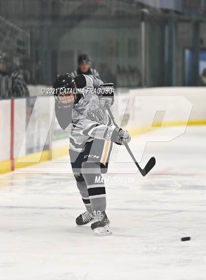 Thumbnail 3 in Indian Hills @ Wayne Knights photogallery.
