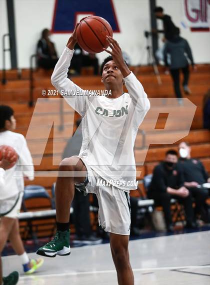 Thumbnail 2 in Harvard-Westlake vs Cajon (19th Annual Rose City Roundball classic Final) photogallery.