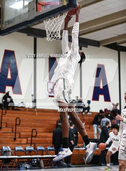 Thumbnail 3 in Harvard-Westlake vs Cajon (19th Annual Rose City Roundball classic Final) photogallery.