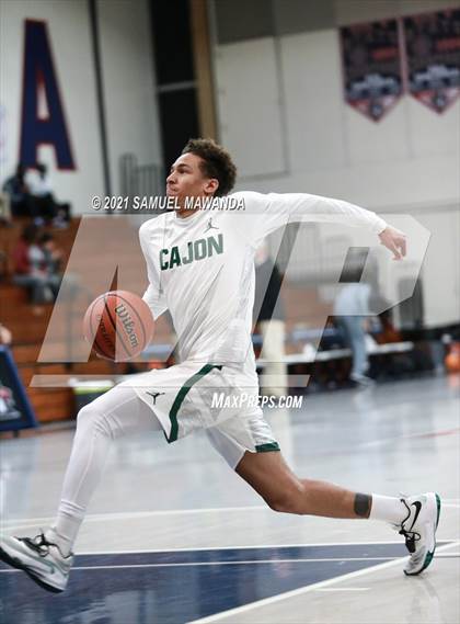 Thumbnail 2 in Harvard-Westlake vs Cajon (19th Annual Rose City Roundball classic Final) photogallery.