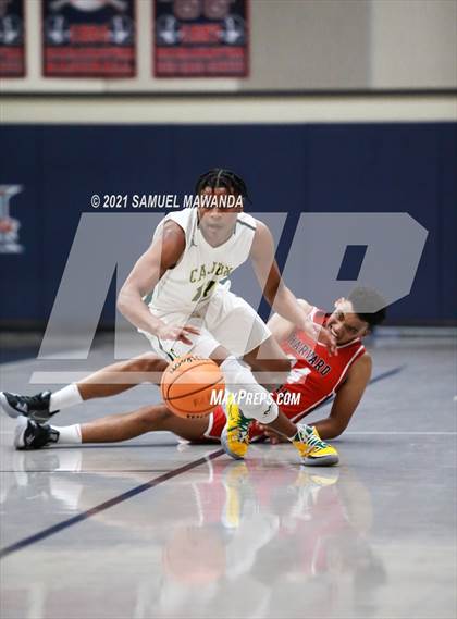Thumbnail 1 in Harvard-Westlake vs Cajon (19th Annual Rose City Roundball classic Final) photogallery.