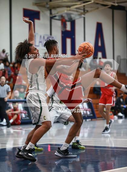 Thumbnail 1 in Harvard-Westlake vs Cajon (19th Annual Rose City Roundball classic Final) photogallery.