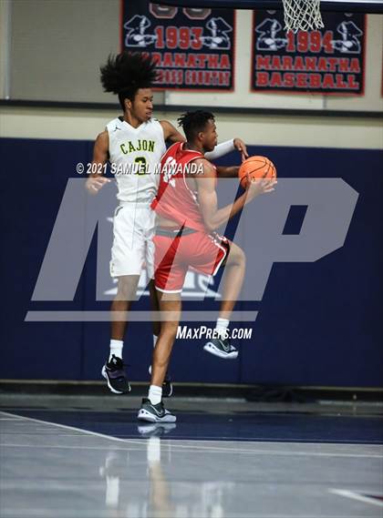 Thumbnail 2 in Harvard-Westlake vs Cajon (19th Annual Rose City Roundball classic Final) photogallery.