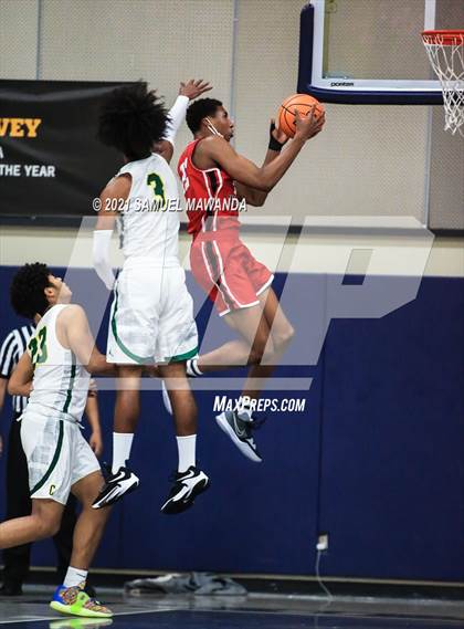 Thumbnail 3 in Harvard-Westlake vs Cajon (19th Annual Rose City Roundball classic Final) photogallery.