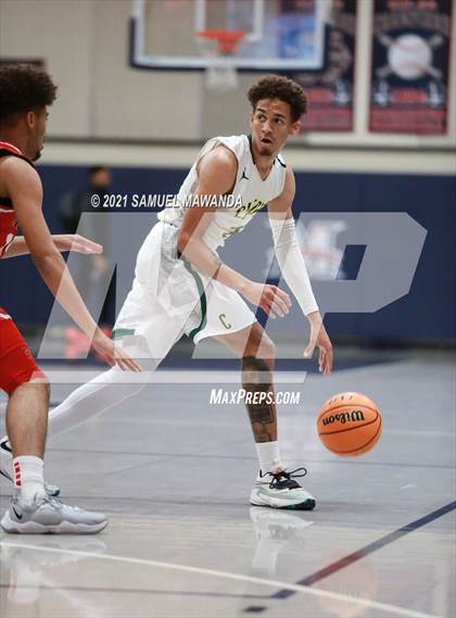 Thumbnail 3 in Harvard-Westlake vs Cajon (19th Annual Rose City Roundball classic Final) photogallery.