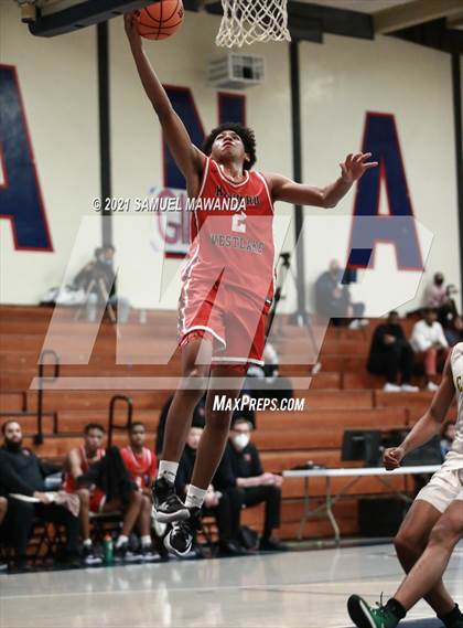 Thumbnail 1 in Harvard-Westlake vs Cajon (19th Annual Rose City Roundball classic Final) photogallery.