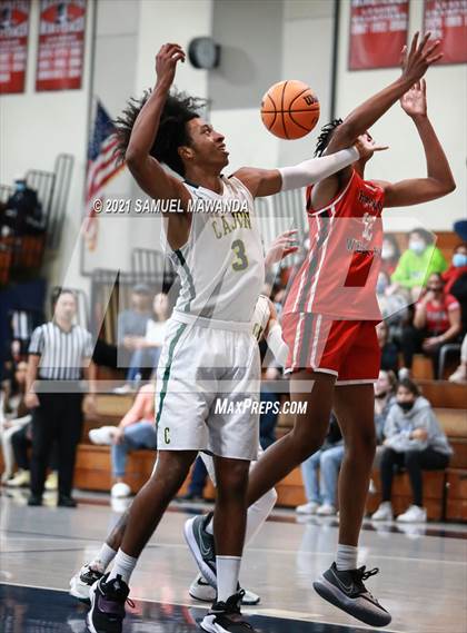 Thumbnail 3 in Harvard-Westlake vs Cajon (19th Annual Rose City Roundball classic Final) photogallery.
