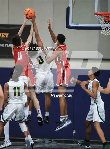 Thumbnail 1 in Harvard-Westlake vs Cajon (19th Annual Rose City Roundball classic Final) photogallery.