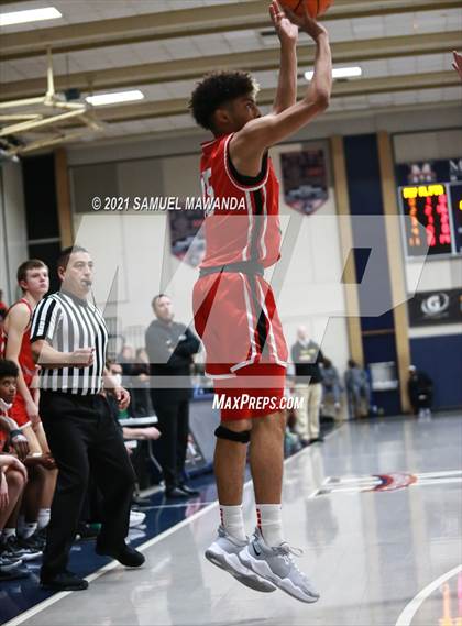 Thumbnail 2 in Harvard-Westlake vs Cajon (19th Annual Rose City Roundball classic Final) photogallery.