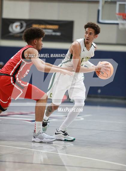 Thumbnail 2 in Harvard-Westlake vs Cajon (19th Annual Rose City Roundball classic Final) photogallery.