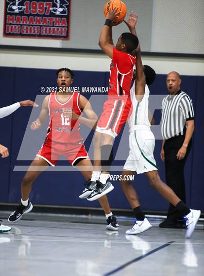Thumbnail 2 in Harvard-Westlake vs Cajon (19th Annual Rose City Roundball classic Final) photogallery.