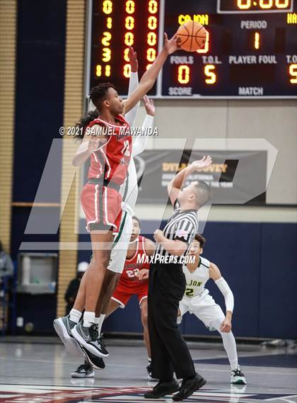 Thumbnail 3 in Harvard-Westlake vs Cajon (19th Annual Rose City Roundball classic Final) photogallery.
