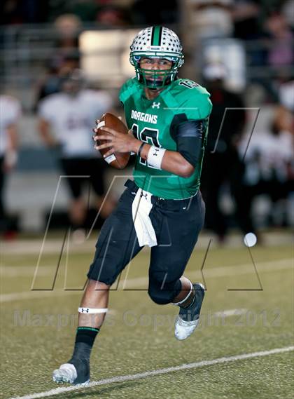 Thumbnail 3 in Trinity vs. Carroll (UIL 5A Division I Regional Playoff ) photogallery.