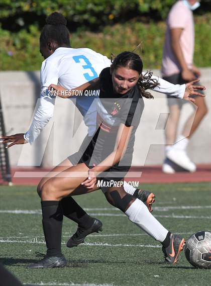 Thumbnail 2 in Villa Park @ Harvard-Westlake (CIF SoCal Regional D1 Semi-Final) photogallery.