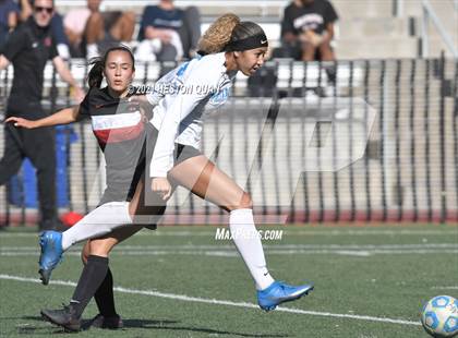 Thumbnail 3 in Villa Park @ Harvard-Westlake (CIF SoCal Regional D1 Semi-Final) photogallery.