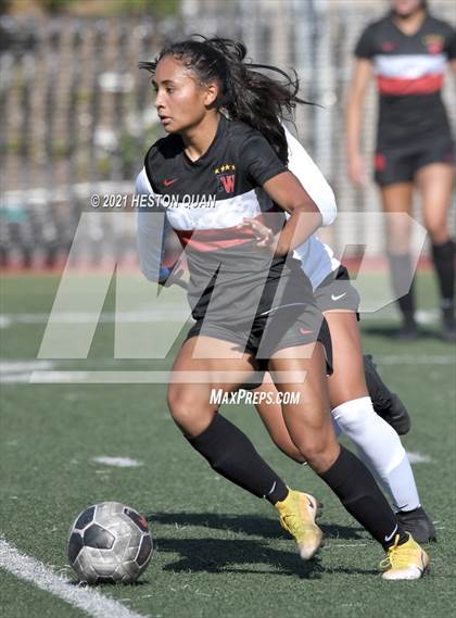 Thumbnail 1 in Villa Park @ Harvard-Westlake (CIF SoCal Regional D1 Semi-Final) photogallery.