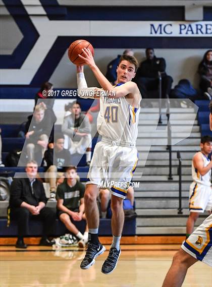 Thumbnail 1 in Serra vs. Terra Linda (Bambauer Classic) photogallery.