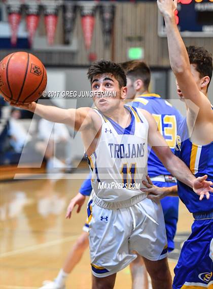 Thumbnail 2 in Serra vs. Terra Linda (Bambauer Classic) photogallery.