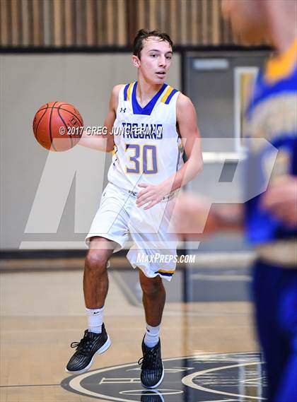 Thumbnail 1 in Serra vs. Terra Linda (Bambauer Classic) photogallery.