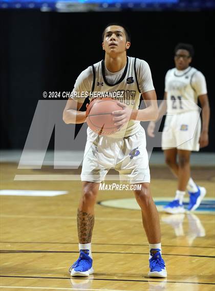 Thumbnail 3 in Cypress Falls vs  Mansfield Summit (Cy-Hoops Invitational) photogallery.