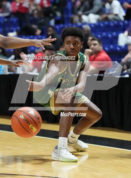 Thumbnail 3 in Cypress Falls vs  Mansfield Summit (Cy-Hoops Invitational) photogallery.