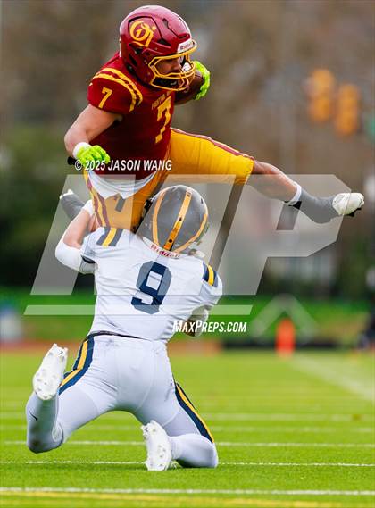 Thumbnail 3 in Bellevue @ O'Dea (WIAA 3A Semi Final) photogallery.