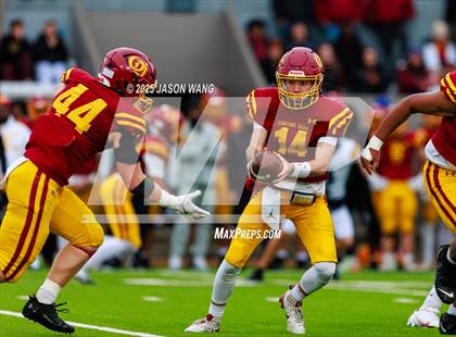 Thumbnail 2 in Bellevue @ O'Dea (WIAA 3A Semi Final) photogallery.