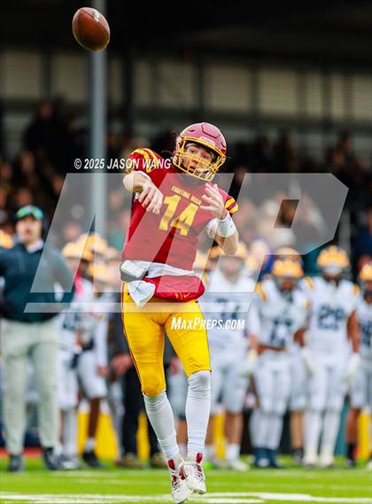 Thumbnail 3 in Bellevue @ O'Dea (WIAA 3A Semi Final) photogallery.