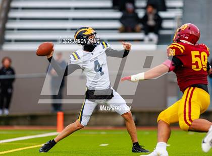 Thumbnail 2 in Bellevue @ O'Dea (WIAA 3A Semi Final) photogallery.