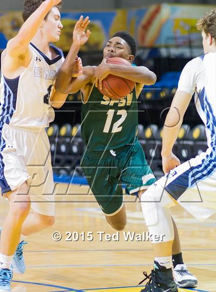 Thumbnail 3 in St. Patrick-St. Vincent vs. Bellarmine College Prep photogallery.