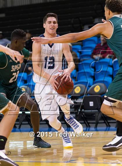 Thumbnail 2 in St. Patrick-St. Vincent vs. Bellarmine College Prep photogallery.