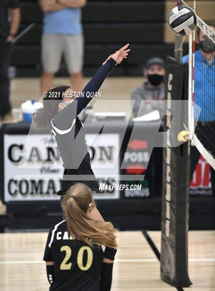 Thumbnail 3 in Villa Park @ Canyon photogallery.
