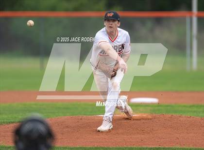 Thumbnail 2 in Kirbyville @ Warren photogallery.
