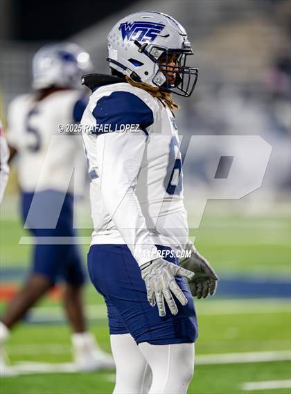 Thumbnail 1 in West Orange-Stark @ La Vega (UIL 4A D2 Football Quarterfinals) photogallery.