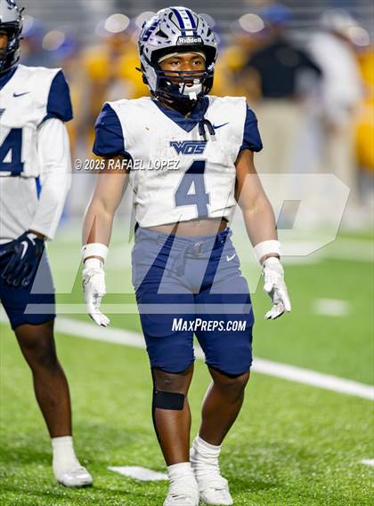 Thumbnail 1 in West Orange-Stark @ La Vega (UIL 4A D2 Football Quarterfinals) photogallery.