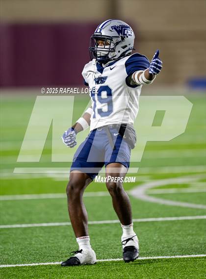 Thumbnail 3 in West Orange-Stark vs. La Vega (UIL 4A D2 Football Quarterfinals) photogallery.