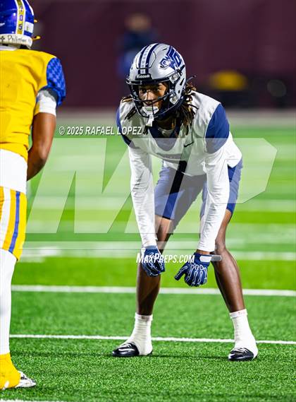 Thumbnail 3 in West Orange-Stark @ La Vega (UIL 4A D2 Football Quarterfinals) photogallery.